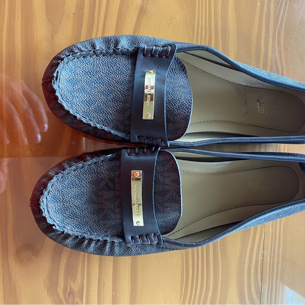 Michael Kors Brown Flats with Gold Accent - Picture 2 of 5